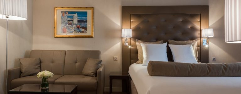 Hotel Saint Cyr Etoile image Galery